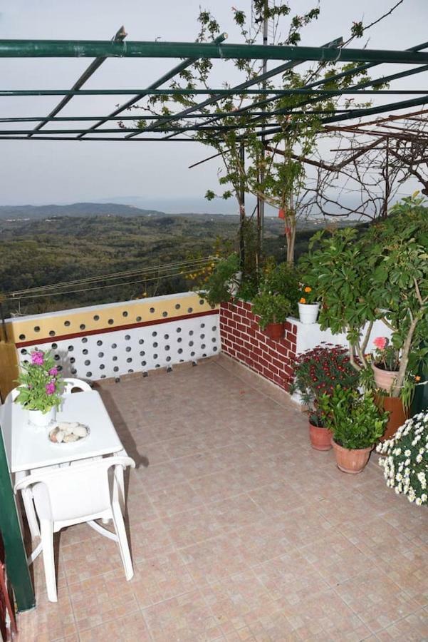 Eleni'S House Villa Chlomos Exterior photo
